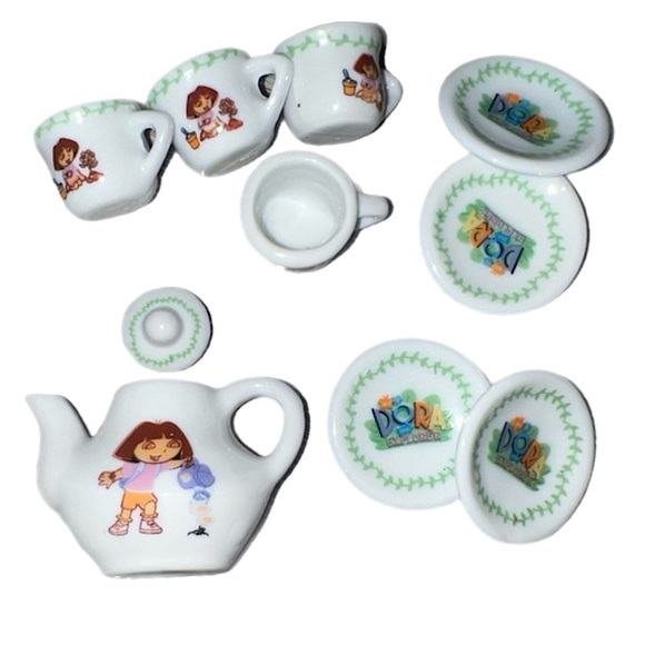 Viacom Vintage Dora The Explorer Miniature 10pc Porcelain Tea Set 2006 - Picture 2 of 6